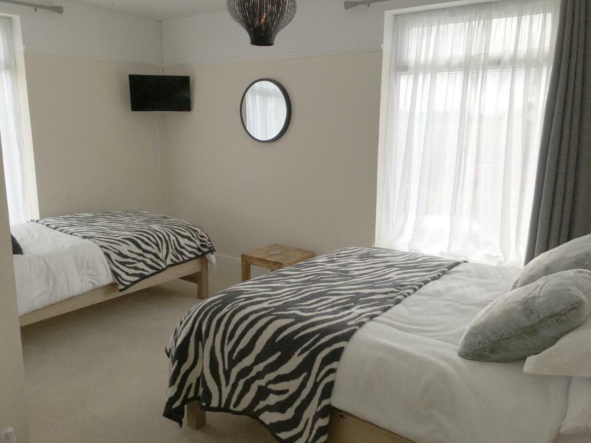 1 Ashford Road Guesthouse Redhill  Bagian luar foto