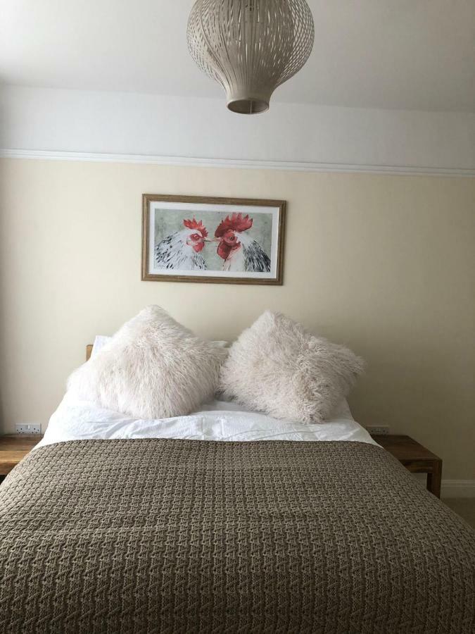 1 Ashford Road Guesthouse Redhill  Bagian luar foto